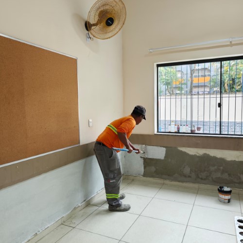 Reforma na Escola Mailde Amorim entra na fase final no distrito da Califórnia